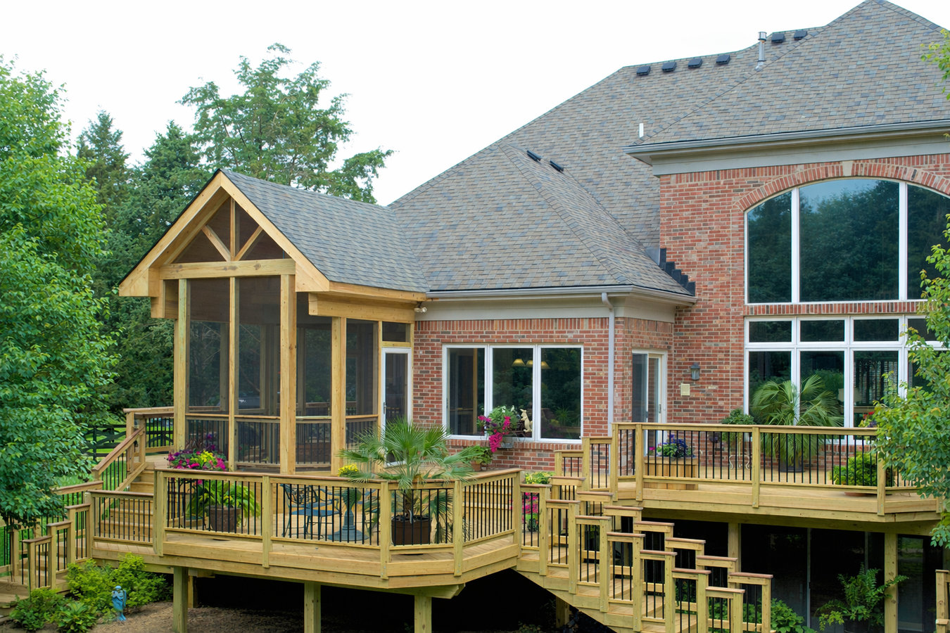 Deck-to-Sunroom Conversion in Thousand Oaks, CA