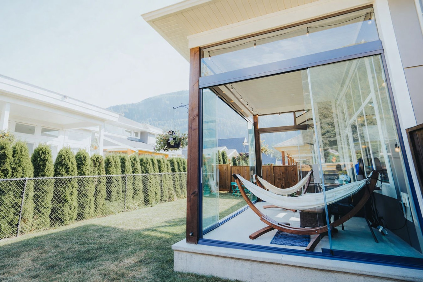 Three season sunrooms